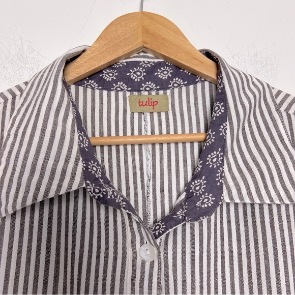 Tulip Lagenlook Shirt Brownish Gray Stripe Loose Asymmetrical Hem Button Down - Picture 2 of 14